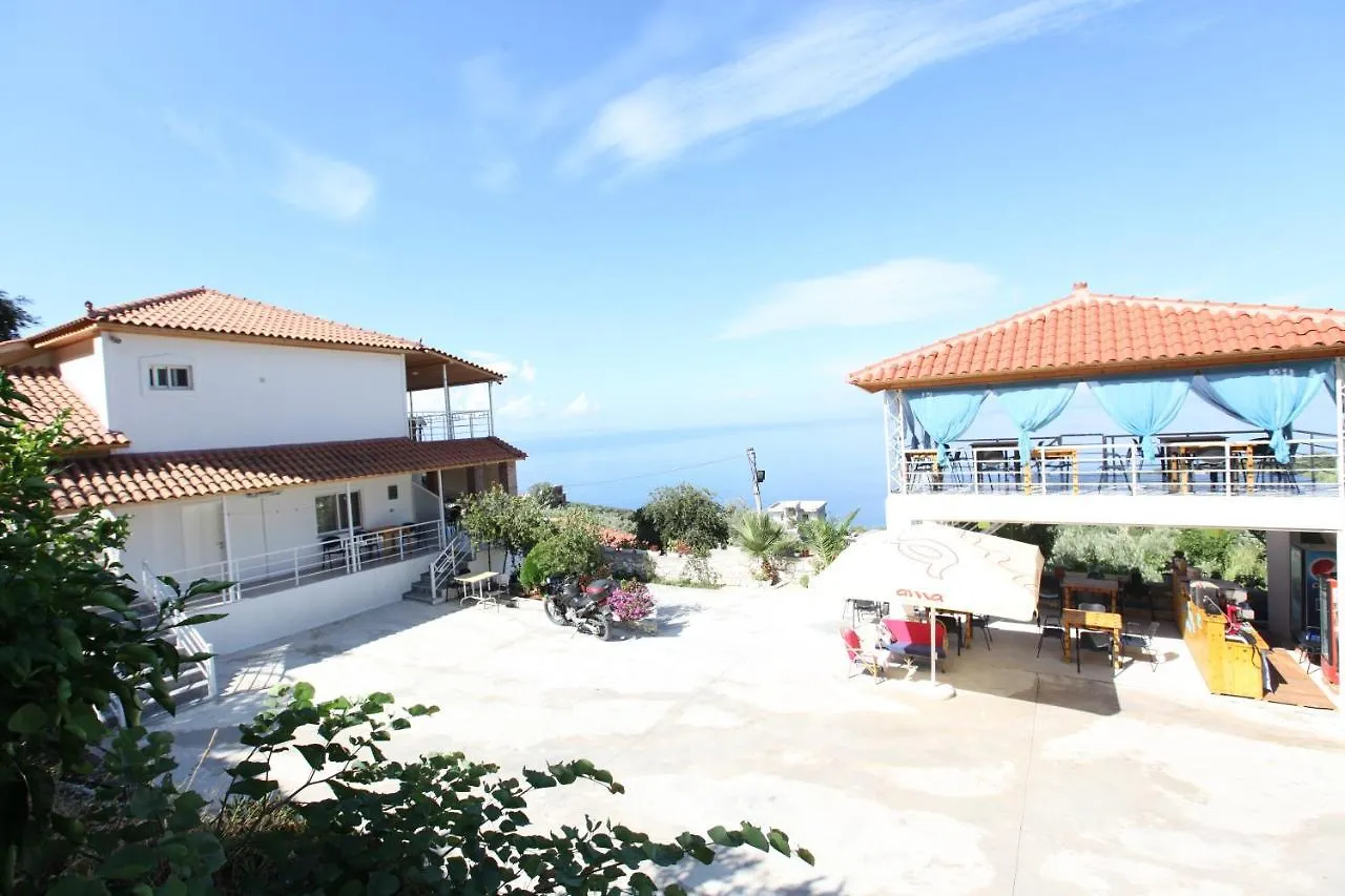 Vila Riza Veliu Piqeras Апарт-отель