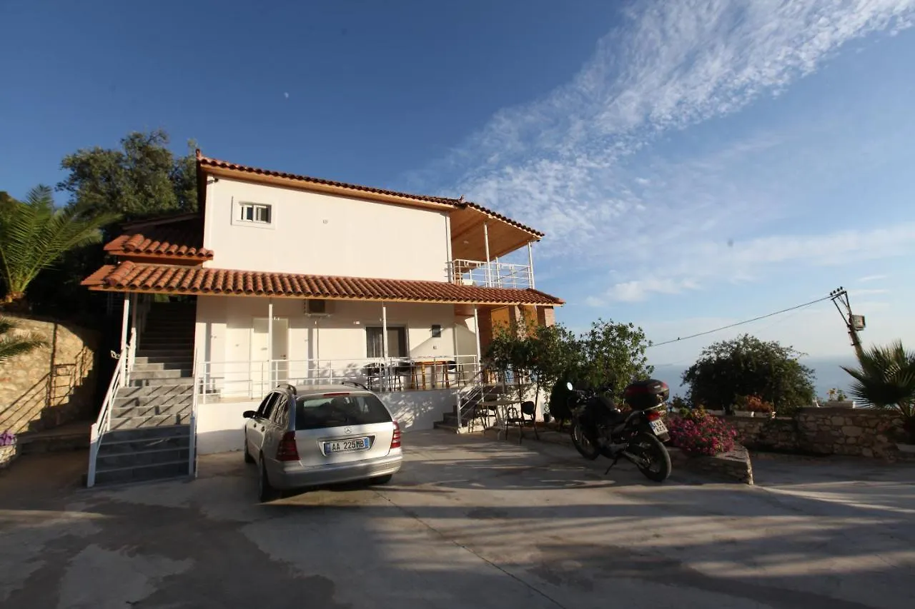 Vila Riza Veliu Piqeras