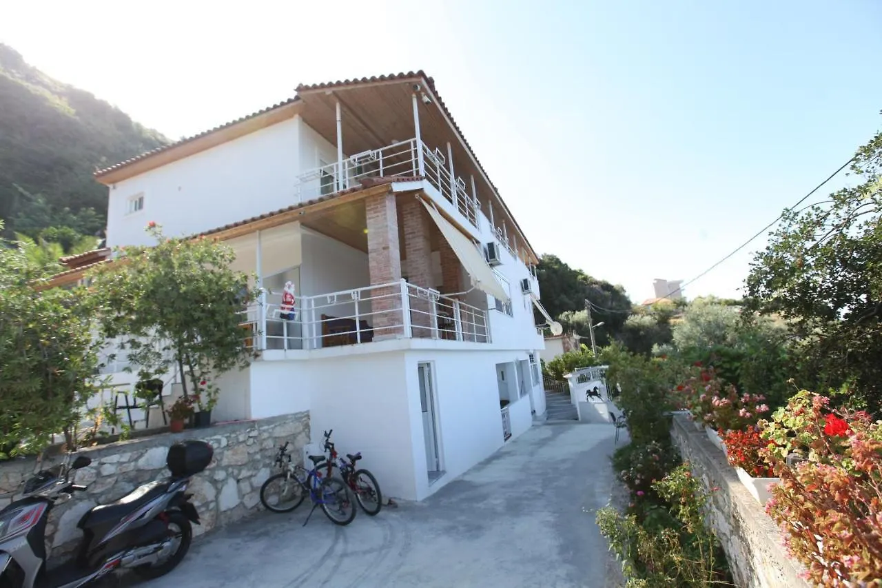 Апарт-отель Vila Riza Veliu Piqeras