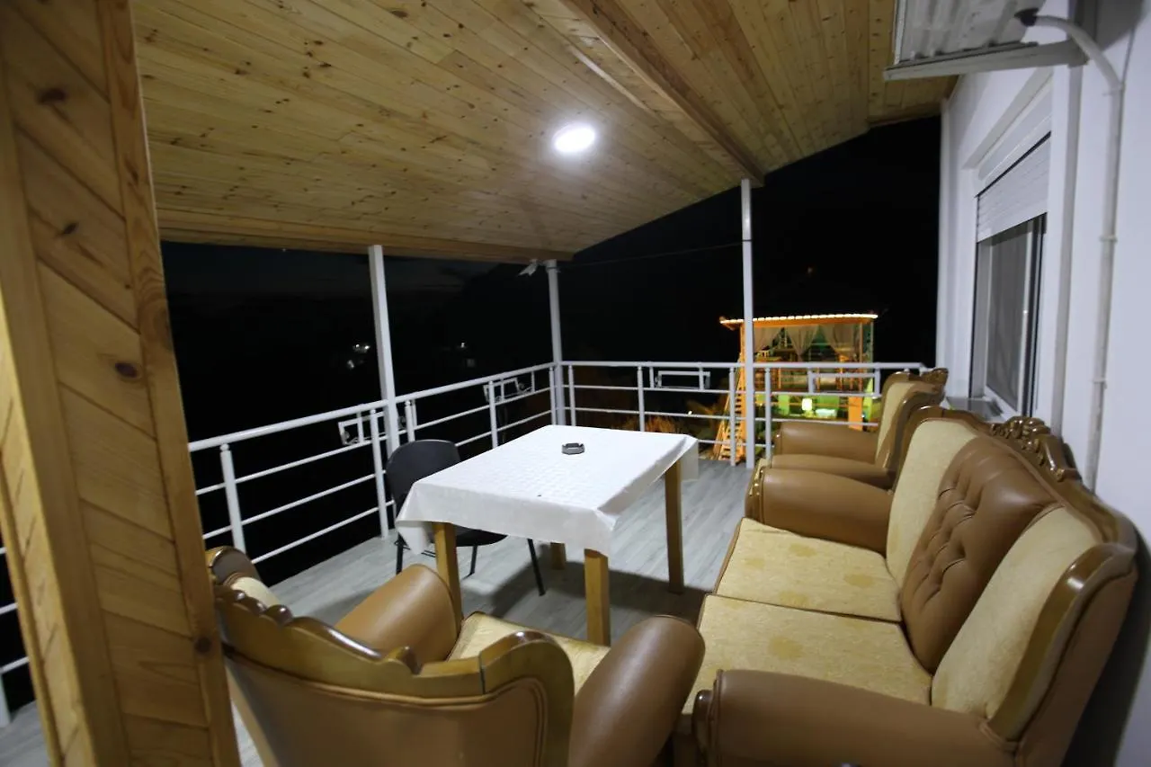 Vila Riza Veliu Piqeras Апарт-отель